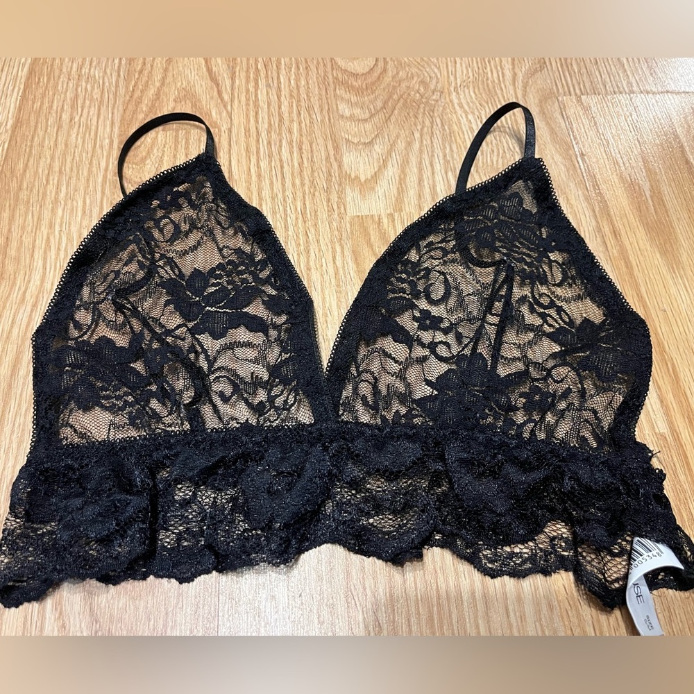 PENTHOUSE S/M Elegant Black Sheer Lace Bralette